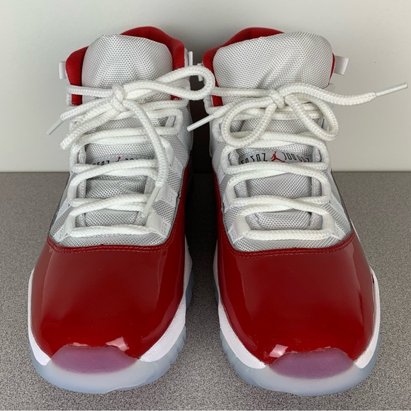 Nike Air Jordan 11 Cherry size 8.5 Men’s - Picture 3 of 16